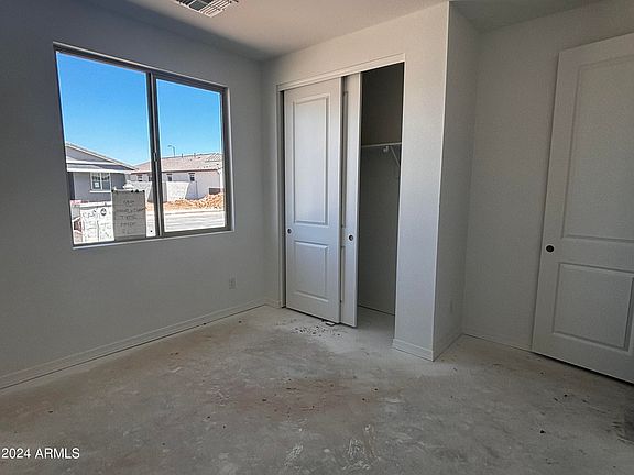 3rd image of 5527 W THURMAN Drive