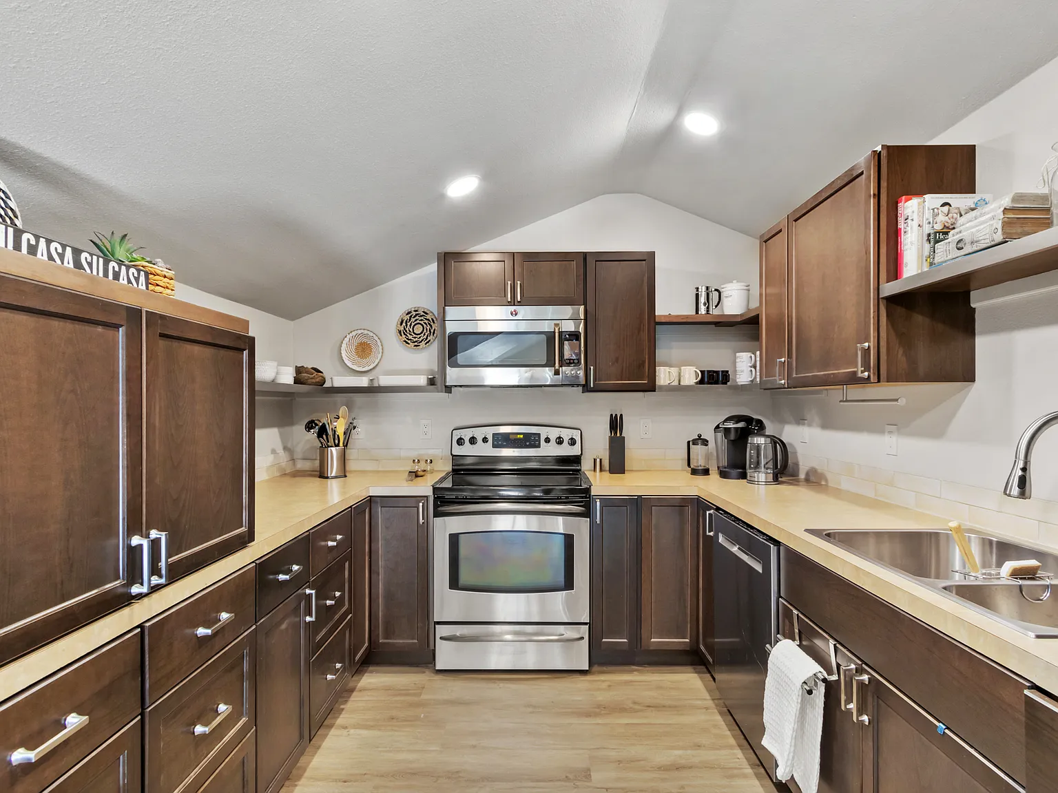 1 bed, 1200 sqft, $2,795 — Photo 4