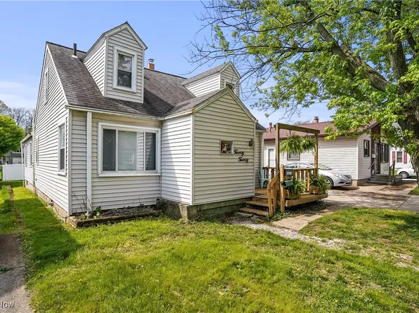 2020 Cramer Ave, Akron, OH 44312