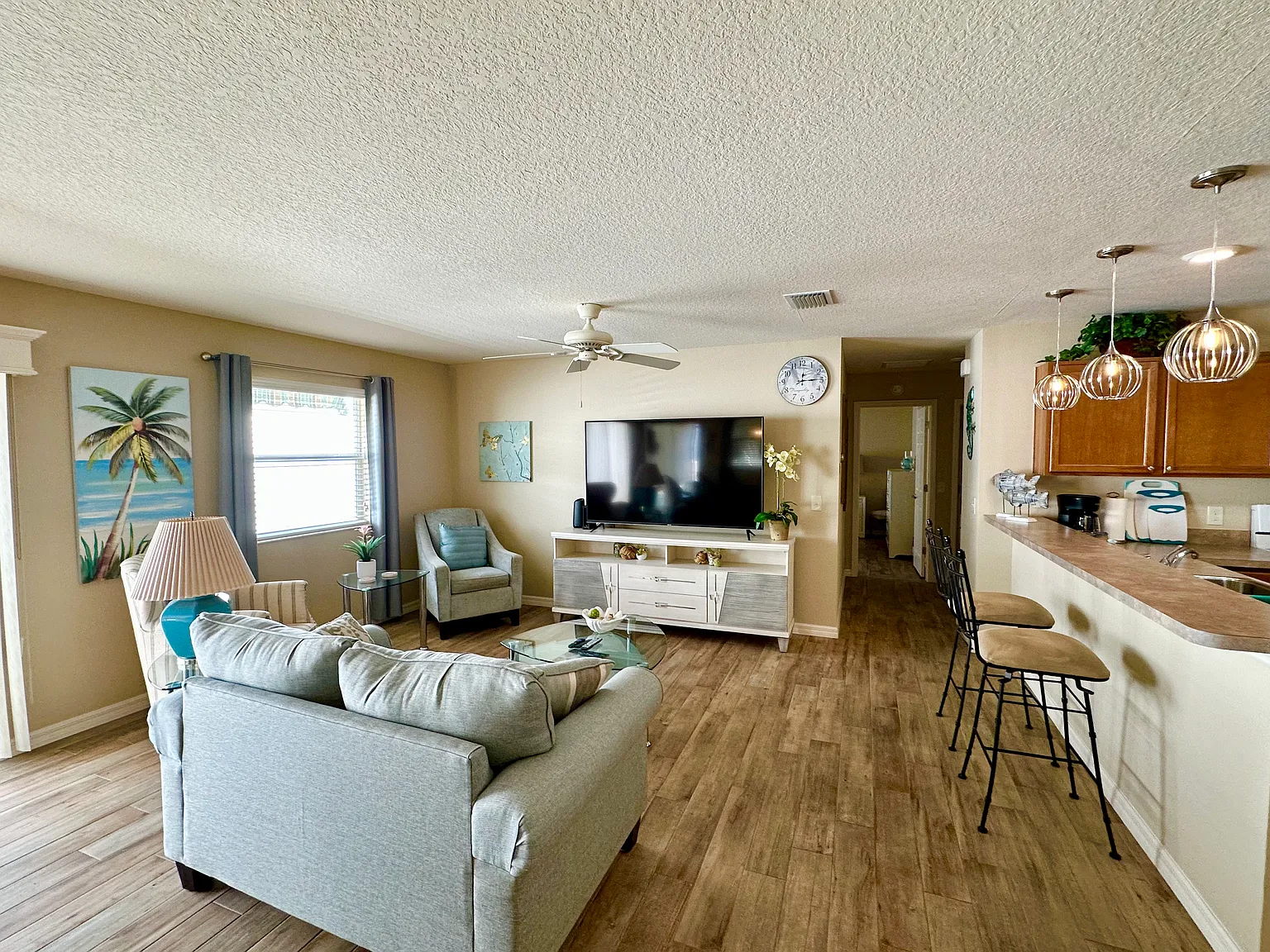 2 bed, 1156 sqft, $2,000 — Photo 3