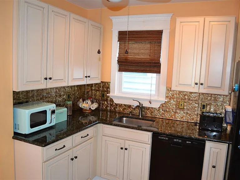 22 N Buffalo Ave — Photo 15