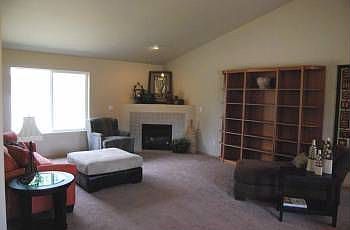 3rd image of 7925 29th Pl NE