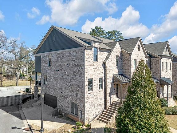 2nd image of 2851 Stonehall Pl