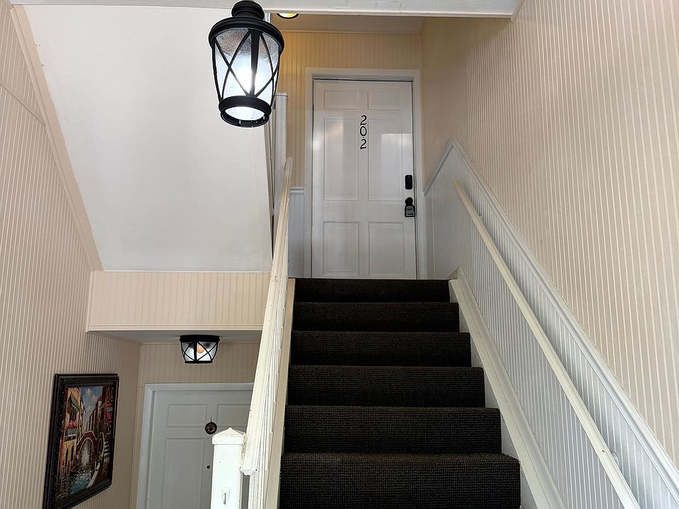 1st image of 4319 Plaza Gate Ln S APT 202