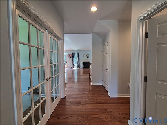 4th image of 7434 S Franklins Way