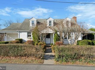 2500 Avon Rd, Ardmore, PA 19003