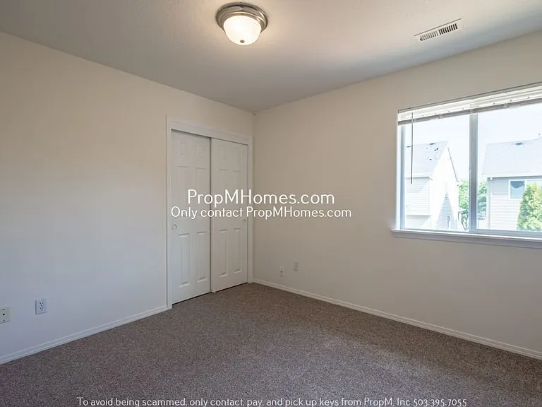 7561 SW Thornton Dr — Photo 18