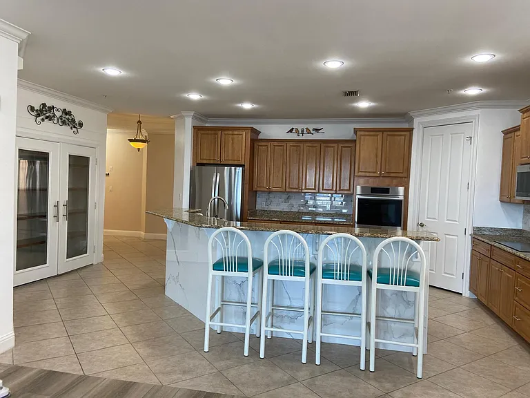 240 Brooks St SE #201-C — Photo 15