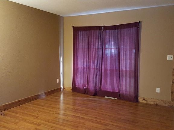 5th image of 3130 Clearwater St NW