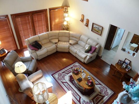 Spacious Family Room