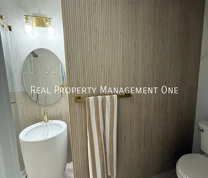 2660 Ross Pl — Photo 12