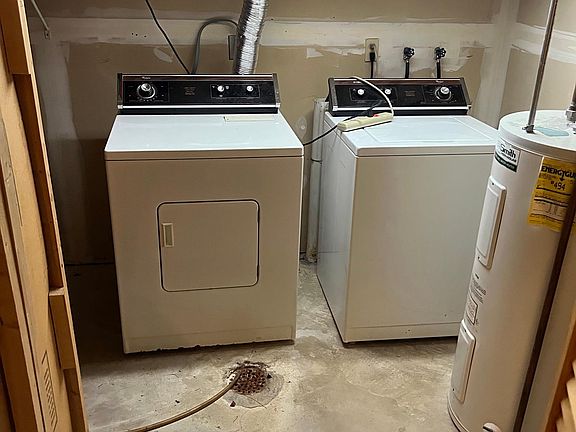 3rd image of 676 Materdie Ln APT A