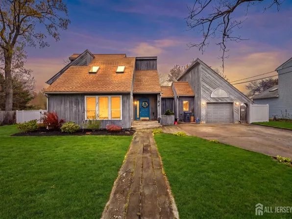 234 Arkansas Ave, Toms River, NJ 08753