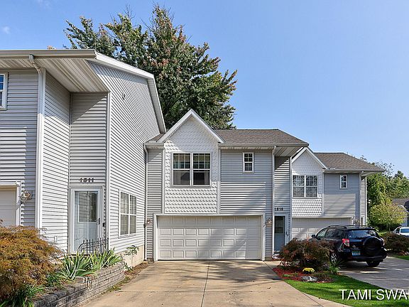 2nd image of 1515 Beechwood Ct
