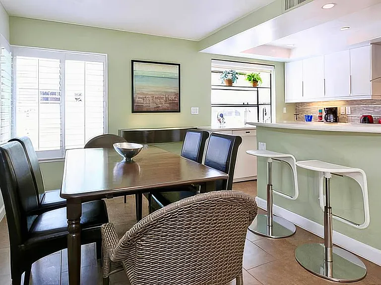 4531 Chateau Dr — Photo 19