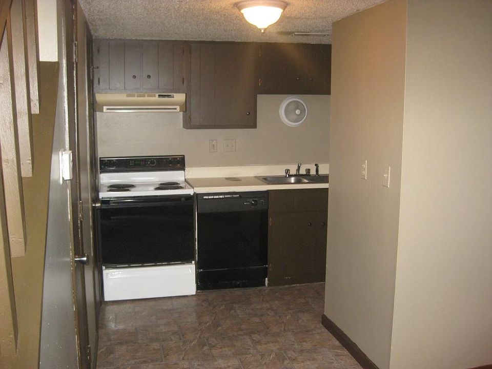 2nd image of 3837A Treebrook Dr