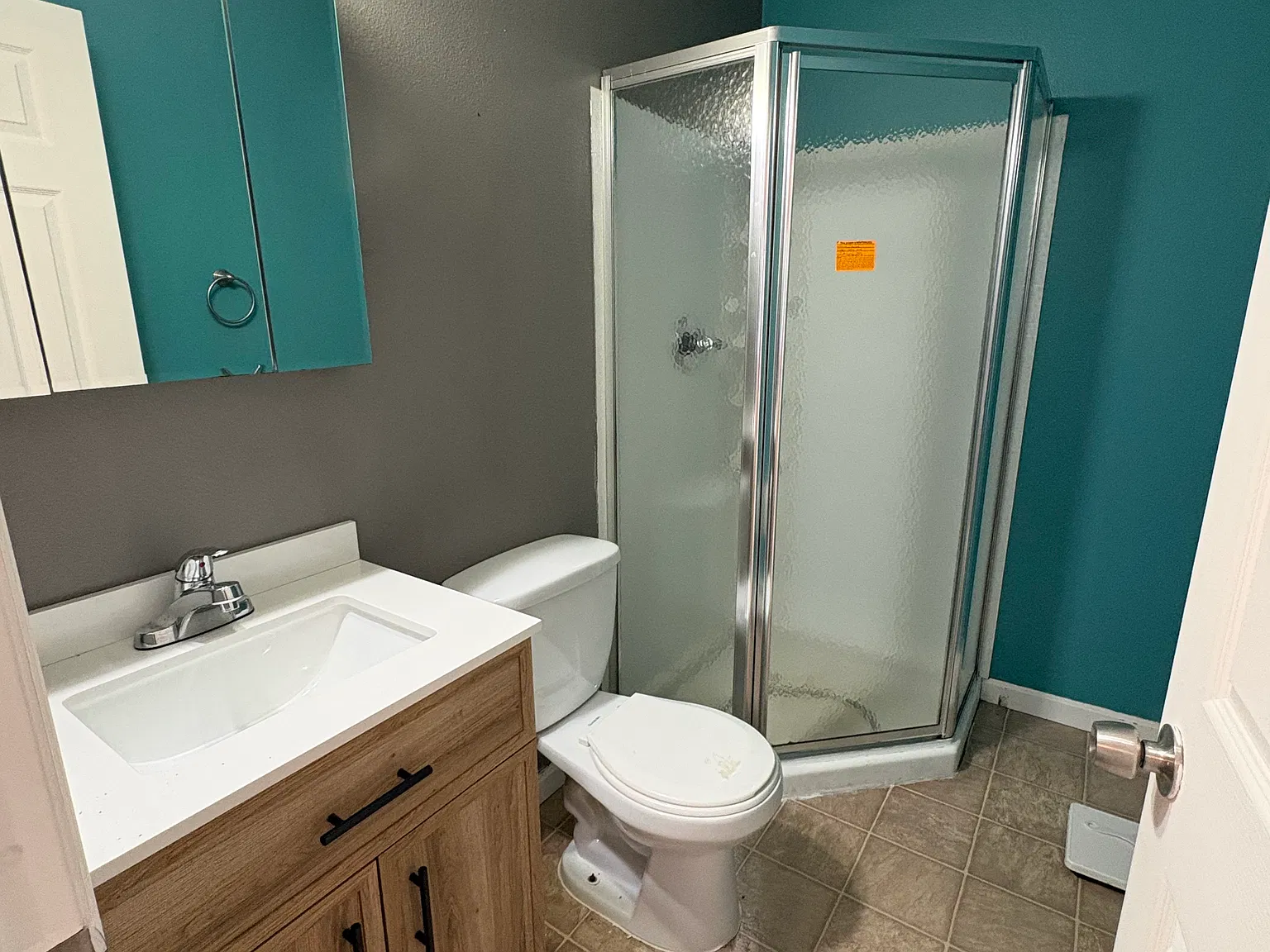 3 bed, 1824 sqft, $2,200 — Photo 4