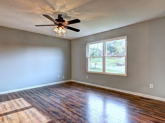 4th image of 7417 Sideoats Dr