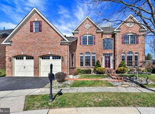 325 Lyon Ct, Pikesville, MD 21208