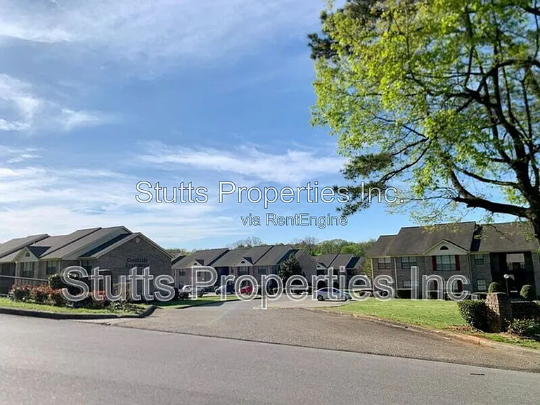 Creekside Apartments — Photo 51