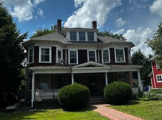 215 Crescent St, Northampton, MA 01060