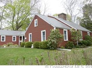40 Niles Hill Rd, New London, CT 06320