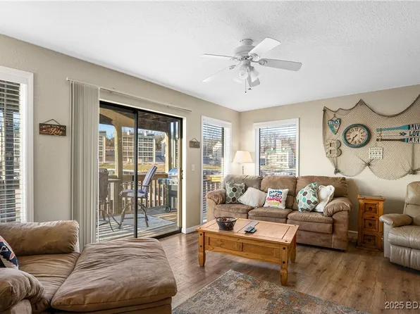 71 Southwood Shores Pl #2D, Lake Ozark, MO 65049