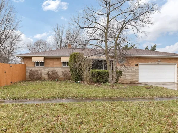 5674 Cascade Dr, Seven Hills, OH 44131