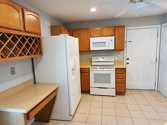 4th image of 742 Grand Reserve Dr #A