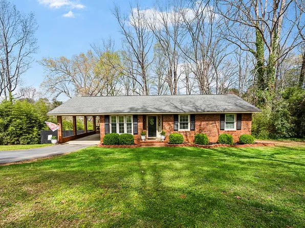 118 Carlton St, Greenwood, SC 29649