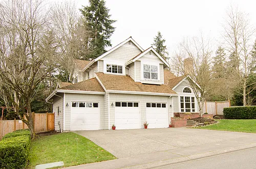 17603 NE 108th Way Photo 1