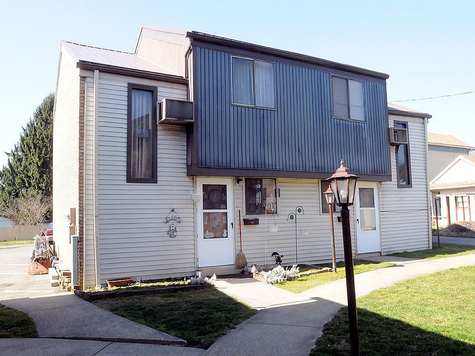1st image of 1020 Broadway St