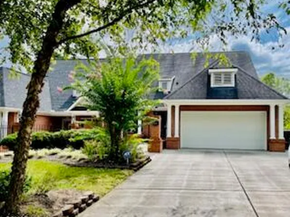 1041 Fine Glen Dr, Sevierville, TN 37862