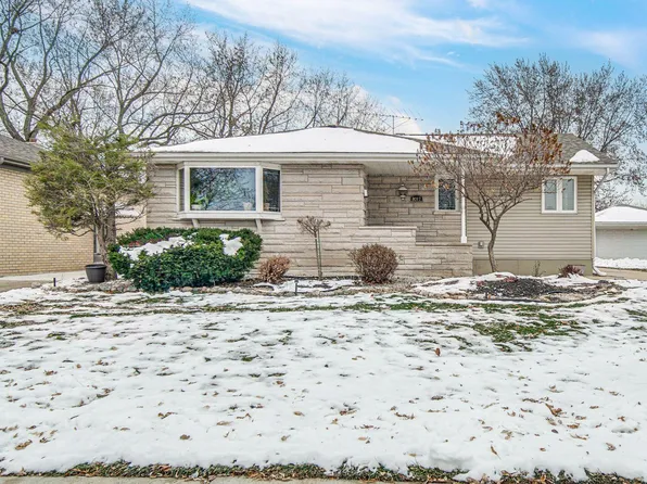 8017 Madison Ave, Munster, IN 46321