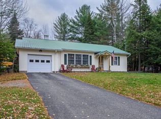41 Rockland Ave, Saranac Lake, NY 12983
