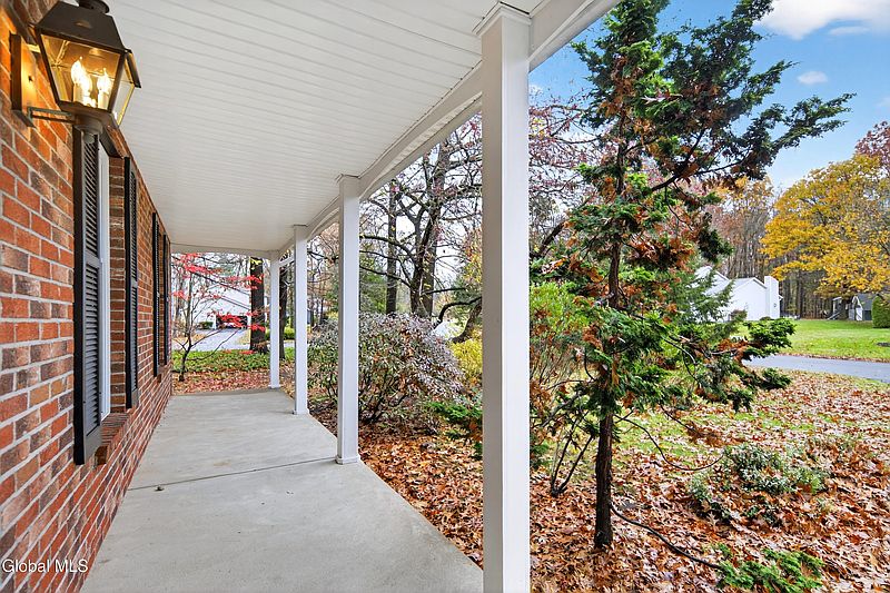 3rd image of 16 Lincoln Avenue