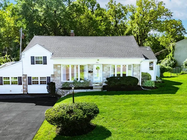 556 Revolutionary Way, Warminster, PA 18974