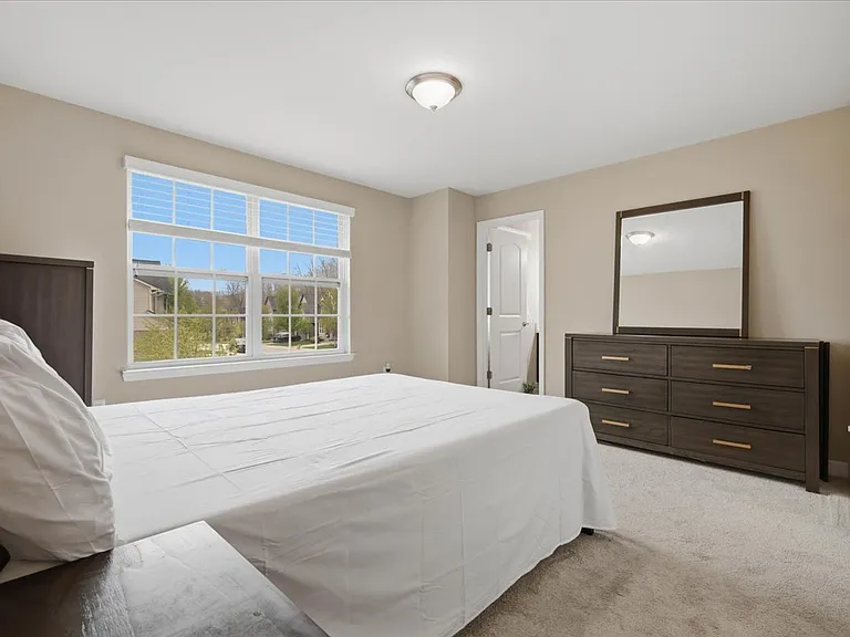 1114 Wales Dr — Photo 24