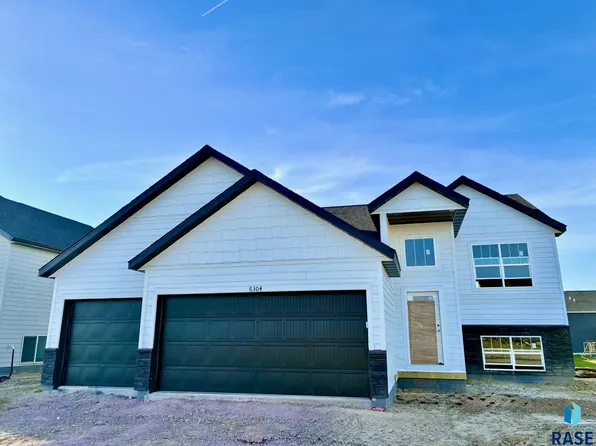 6304 W Goldberg Dr, Sioux Falls, SD 57107