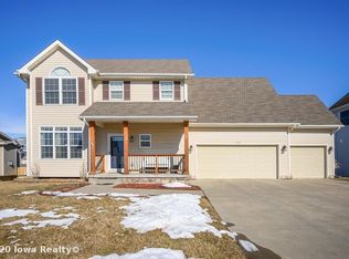 175 SE Pleasant View Dr, Waukee, IA 50263