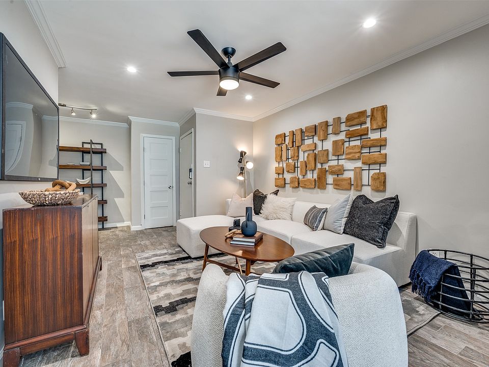 1st image of 4044 Buena Vista St APT 111