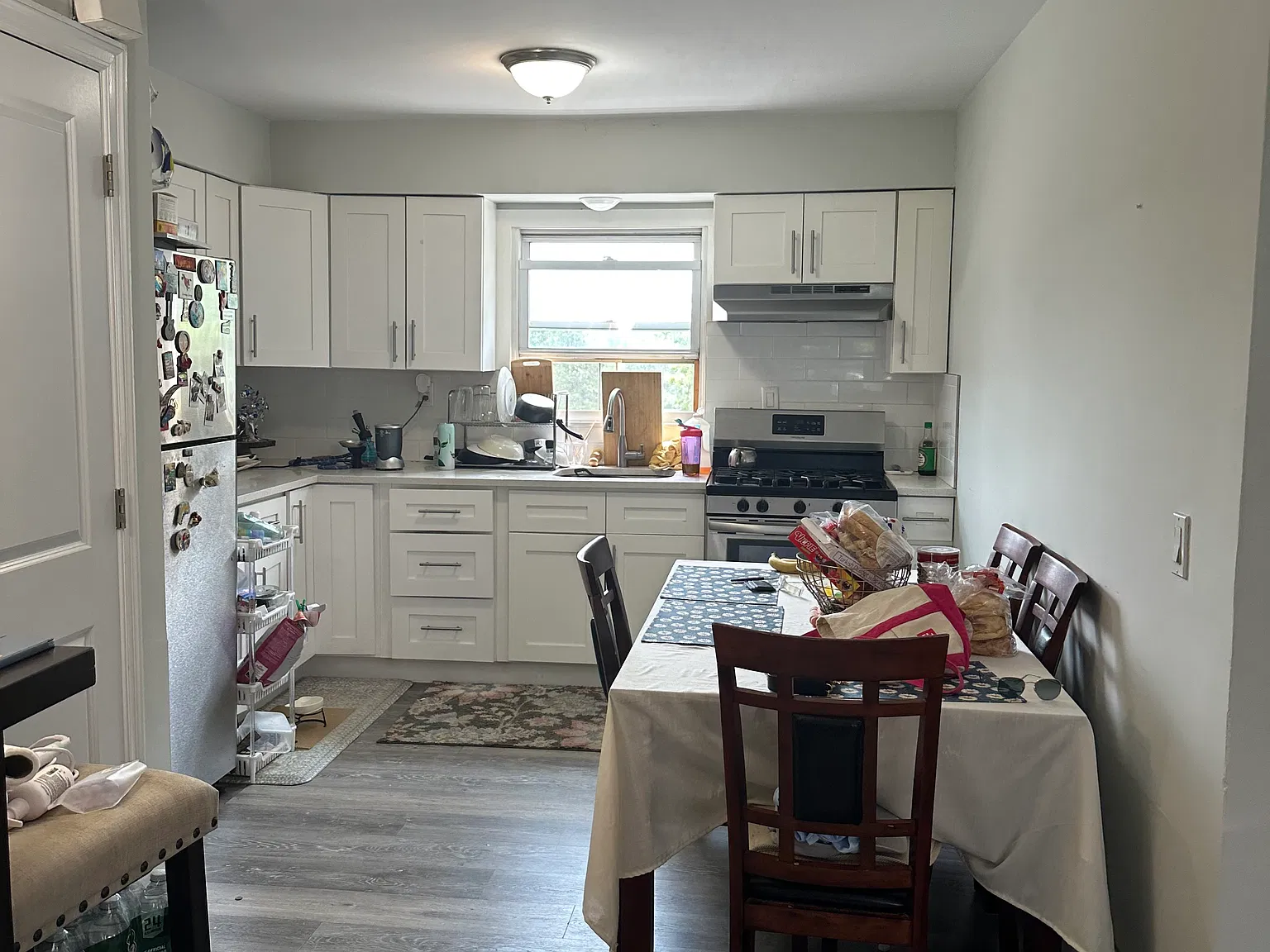 2 bed, 1000 sqft, $2,700 — Photo 2