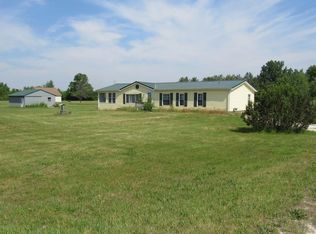 5012 W Stanley Rd, Mount Morris, MI 48458