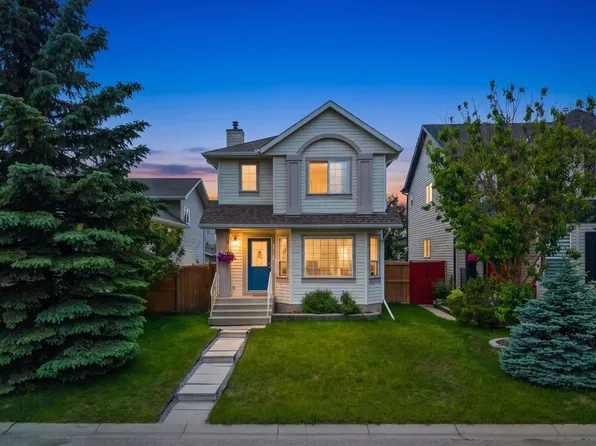 172 W Citadel Bluff Close NW, Calgary, AB T3G 5E3