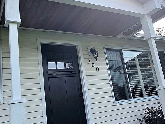 2nd image of 700 Medcalf St