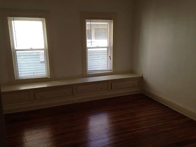 2nd/Large Bedroom