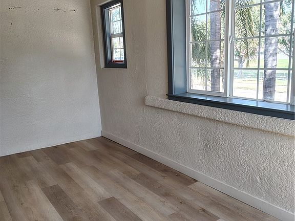 5th image of 1279 W 9th St APT 2
