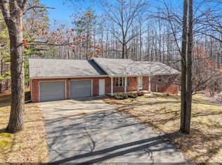3448 Blackberry Ln, Green Bay, WI 54313