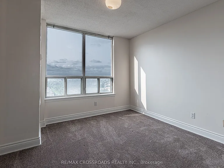 88 Corporate Dr #1714 — Photo 26