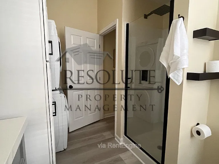 6009 Garrett Rd #A — Photo 10